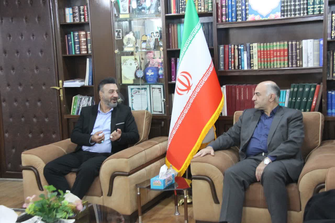 بررسی مسائل ایستگاه هواشناسی اشترینان در دیدار مدیر کل هواشناسی با فرماندار ویژه بروجرد